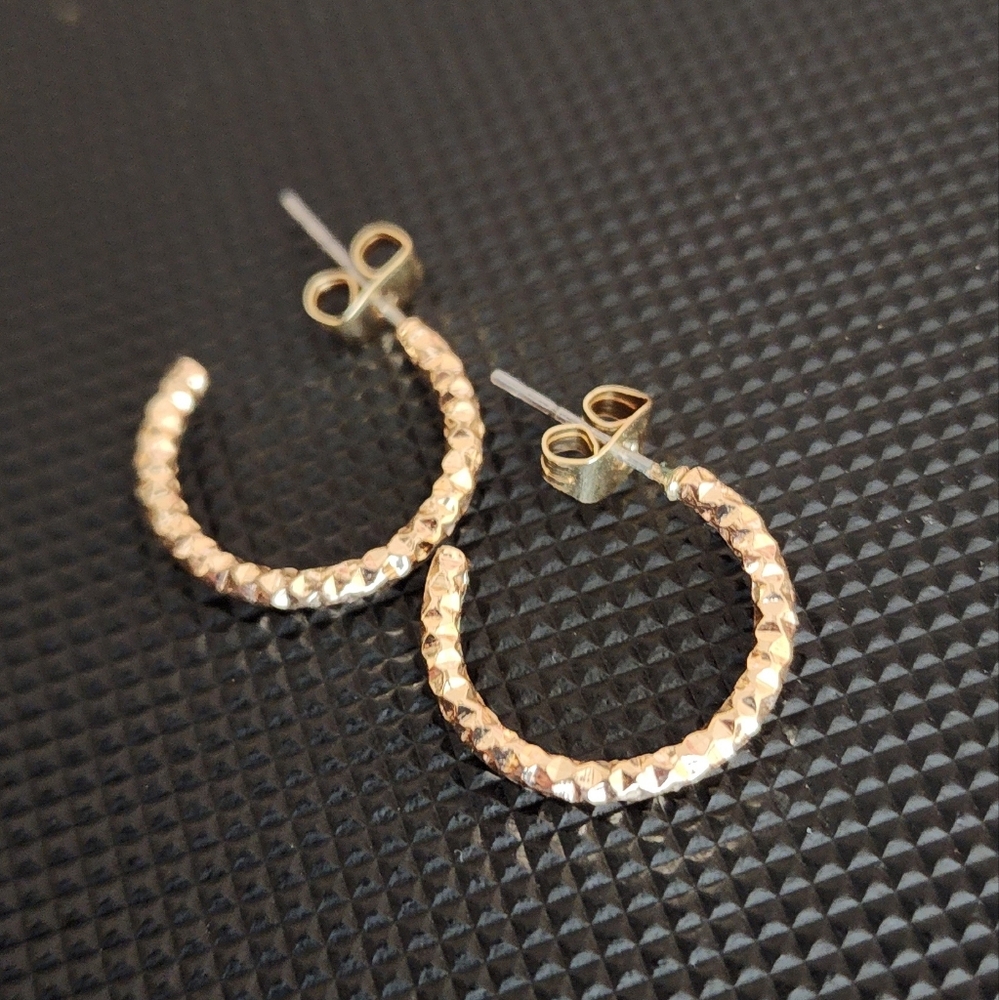 14k small gold hoop earrings